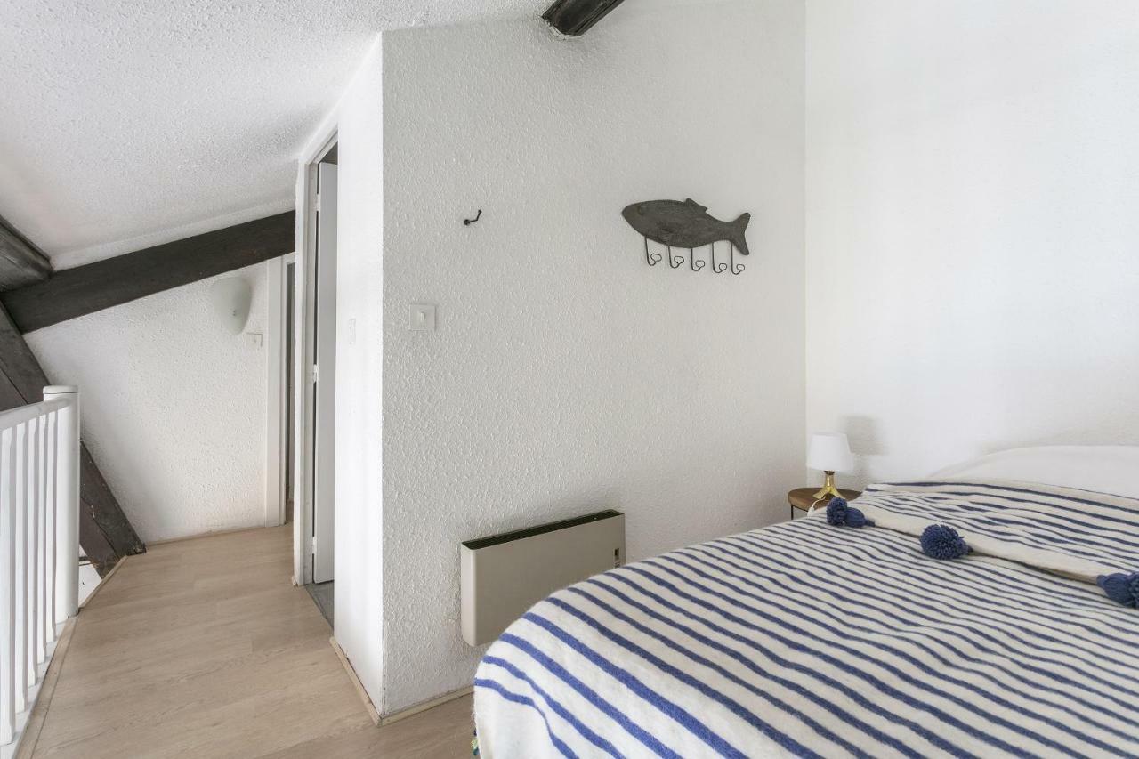 T3 Avec Terrasse Avec Vue Exceptionnelle Sur Les Quais De Sete Apartment Exterior photo